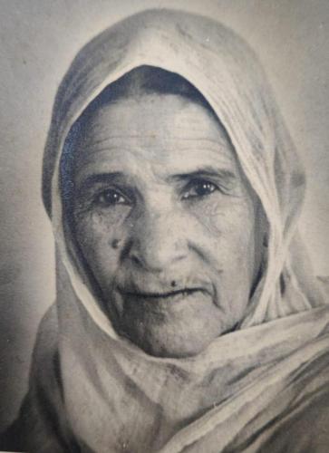 41-Syeda-Zakia-Begum-Kazmi-K-12